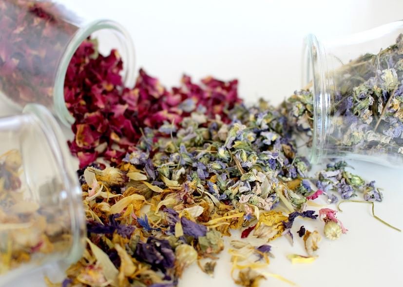 Decorating Your Home with Dried Flowers