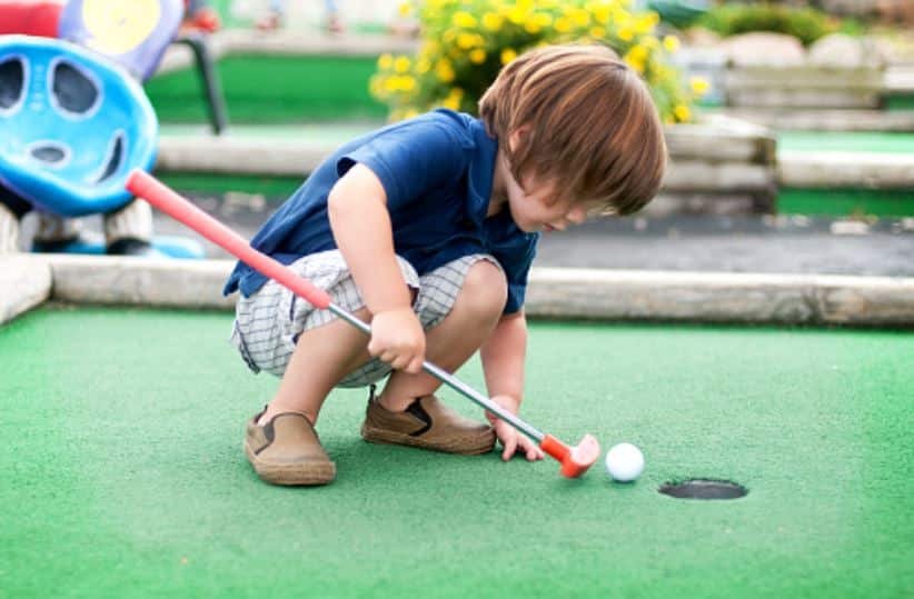  Top 4 Things to Do on Mini Golf Courses