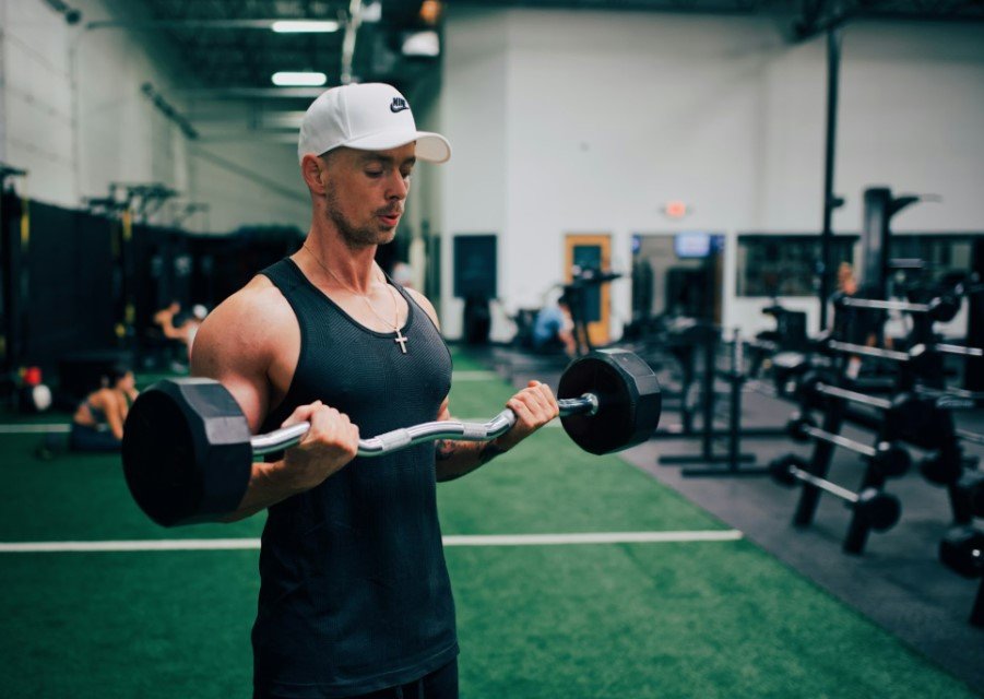 man doing body building