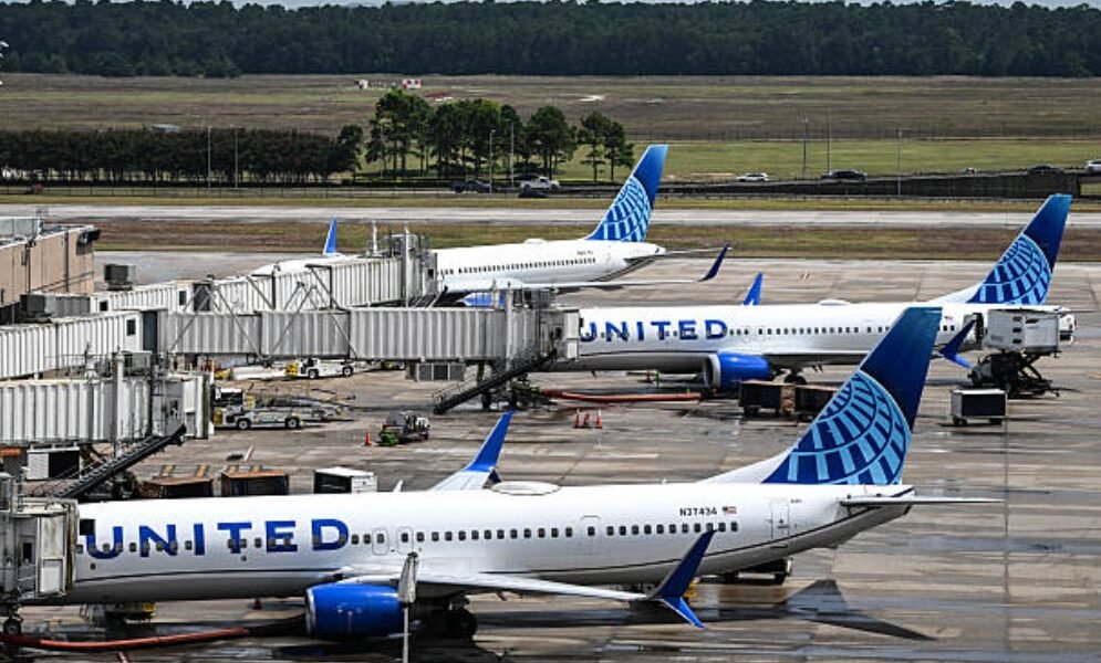 united airlines flight ua770 emergency diversion