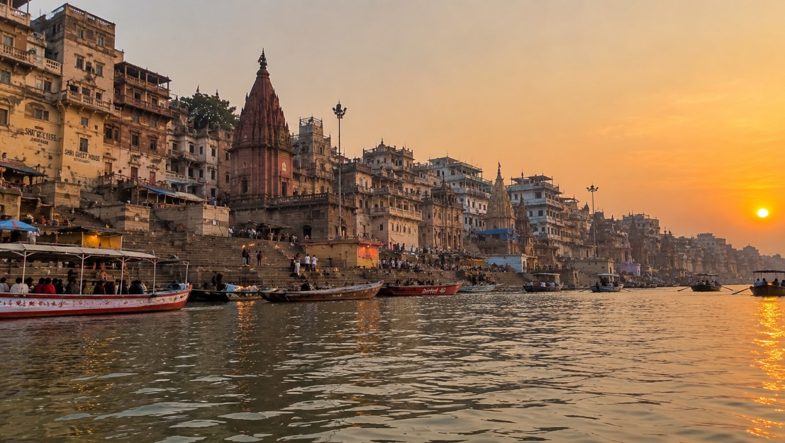 Kashi ghats along the River Ganga in Varanasi